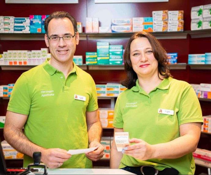 Herzogen Apotheken Düsseldorf - Illustration Stellenzeige